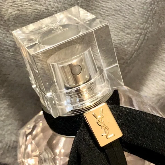 *LIKE NEW* YSL Mon Paris Eau de Parfum Spray Perfume [1 ounce bottle] - Picture 4 of 8